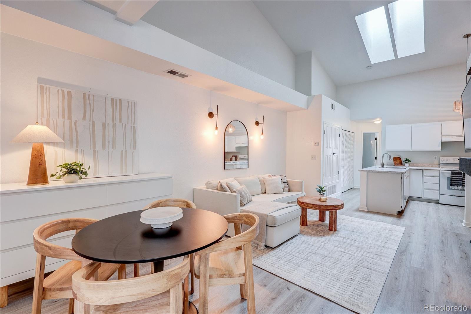 MLS Image #5 for 2812 w centennial drive d,littleton, Colorado
