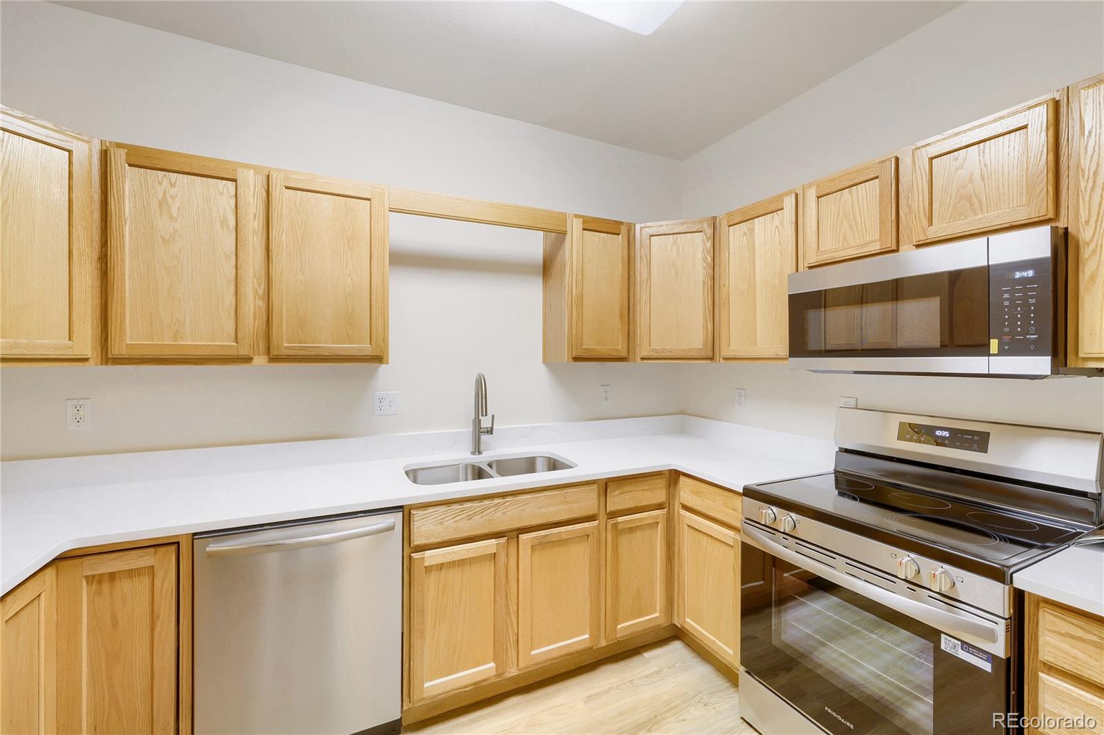 MLS Image #4 for 2896 w riverwalk circle a205,littleton, Colorado