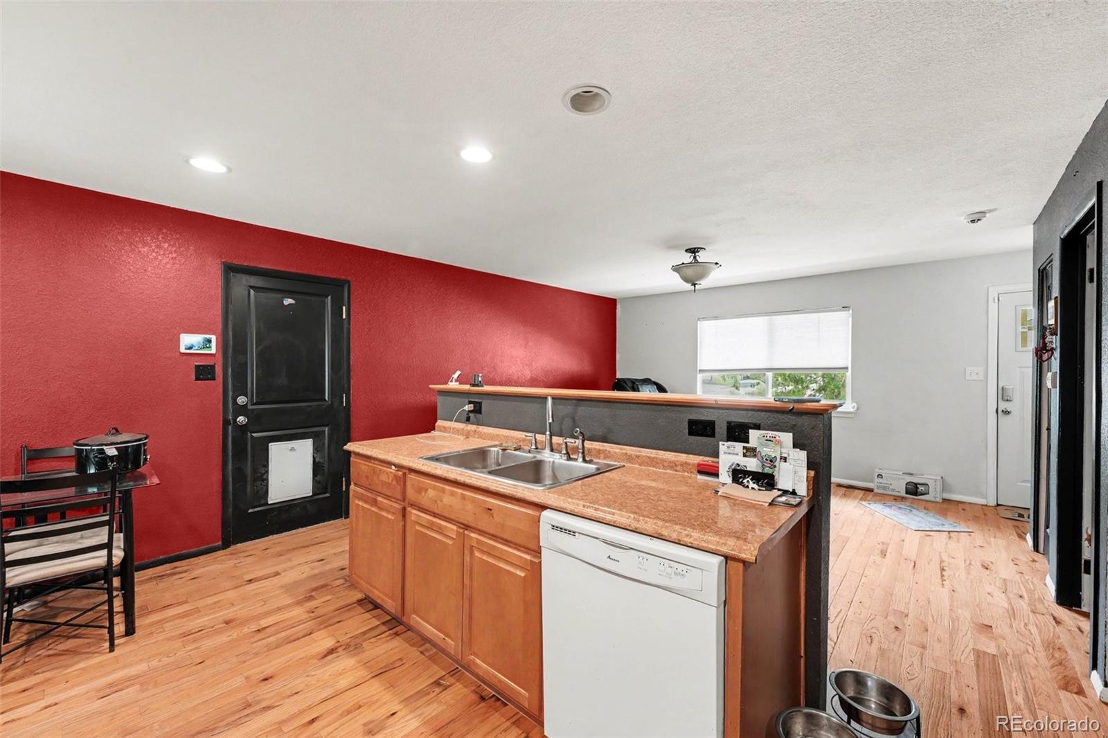 MLS Image #8 for 1727 e 83rd avenue,denver, Colorado
