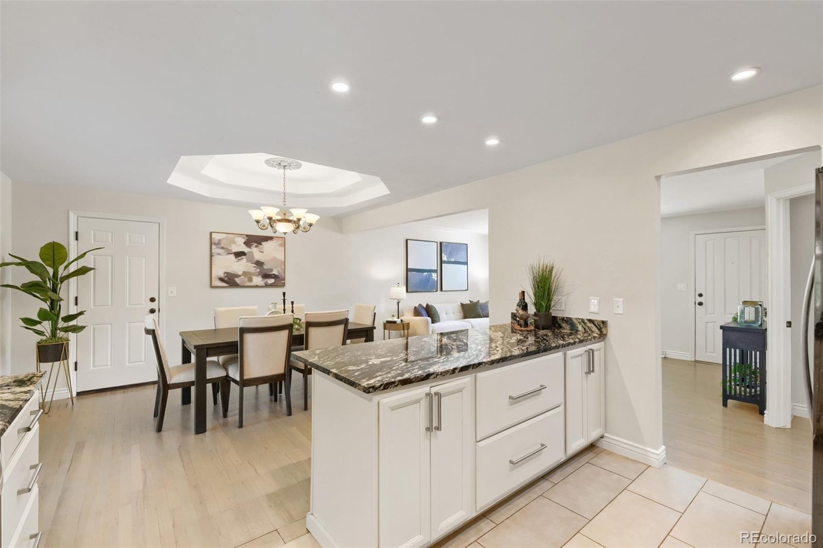 MLS Image #11 for 6859 s foresthill street,littleton, Colorado