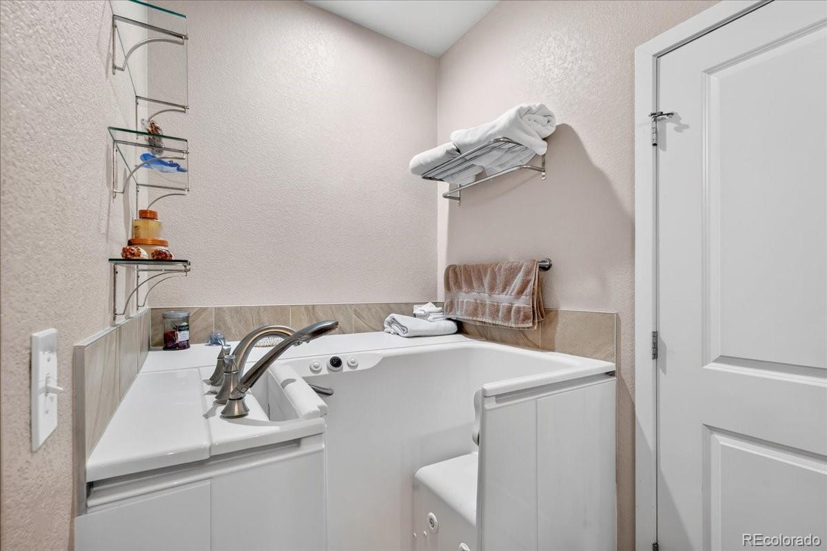 MLS Image #15 for 303 s 2nd avenue,deer trail, Colorado