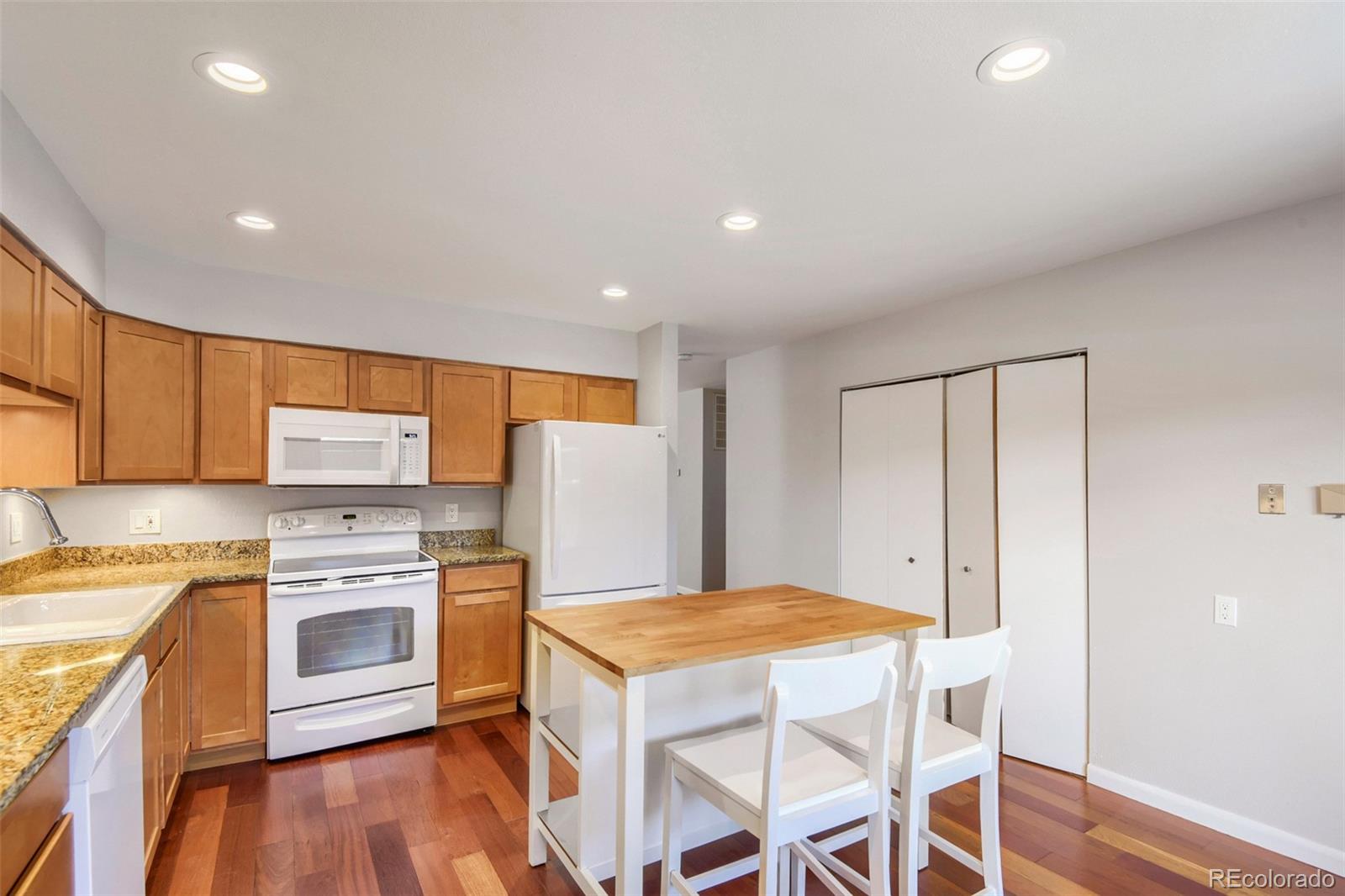 MLS Image #10 for 6495 e happy canyon road,denver, Colorado