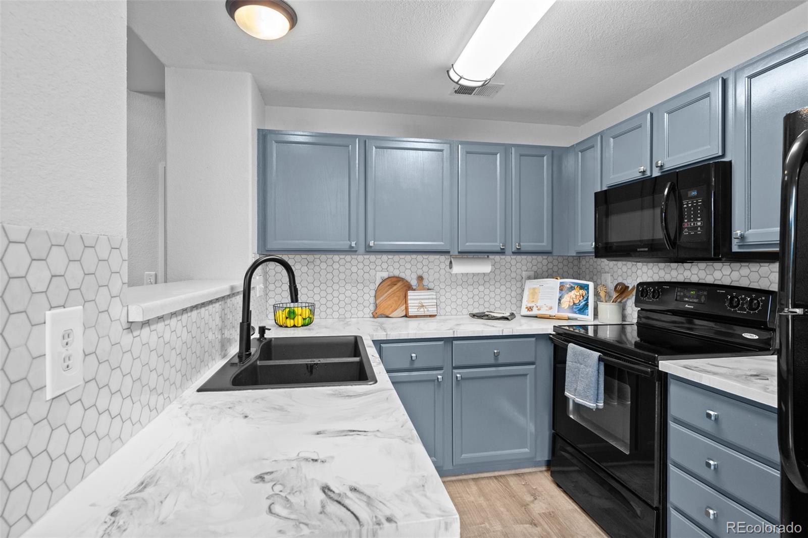 MLS Image #13 for 8361 s upham way,littleton, Colorado