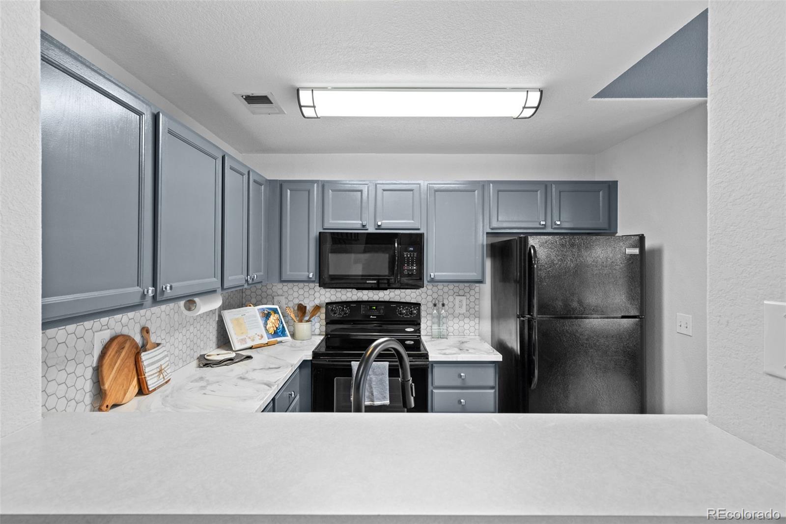 MLS Image #18 for 8361 s upham way,littleton, Colorado