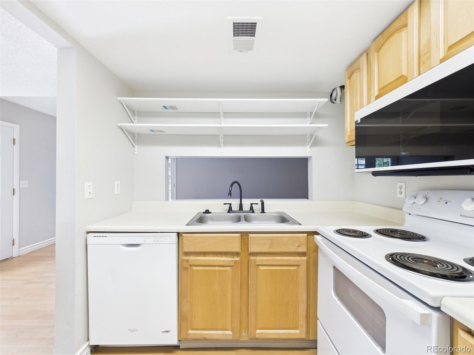 MLS Image #9 for 9901 e evans avenue,denver, Colorado