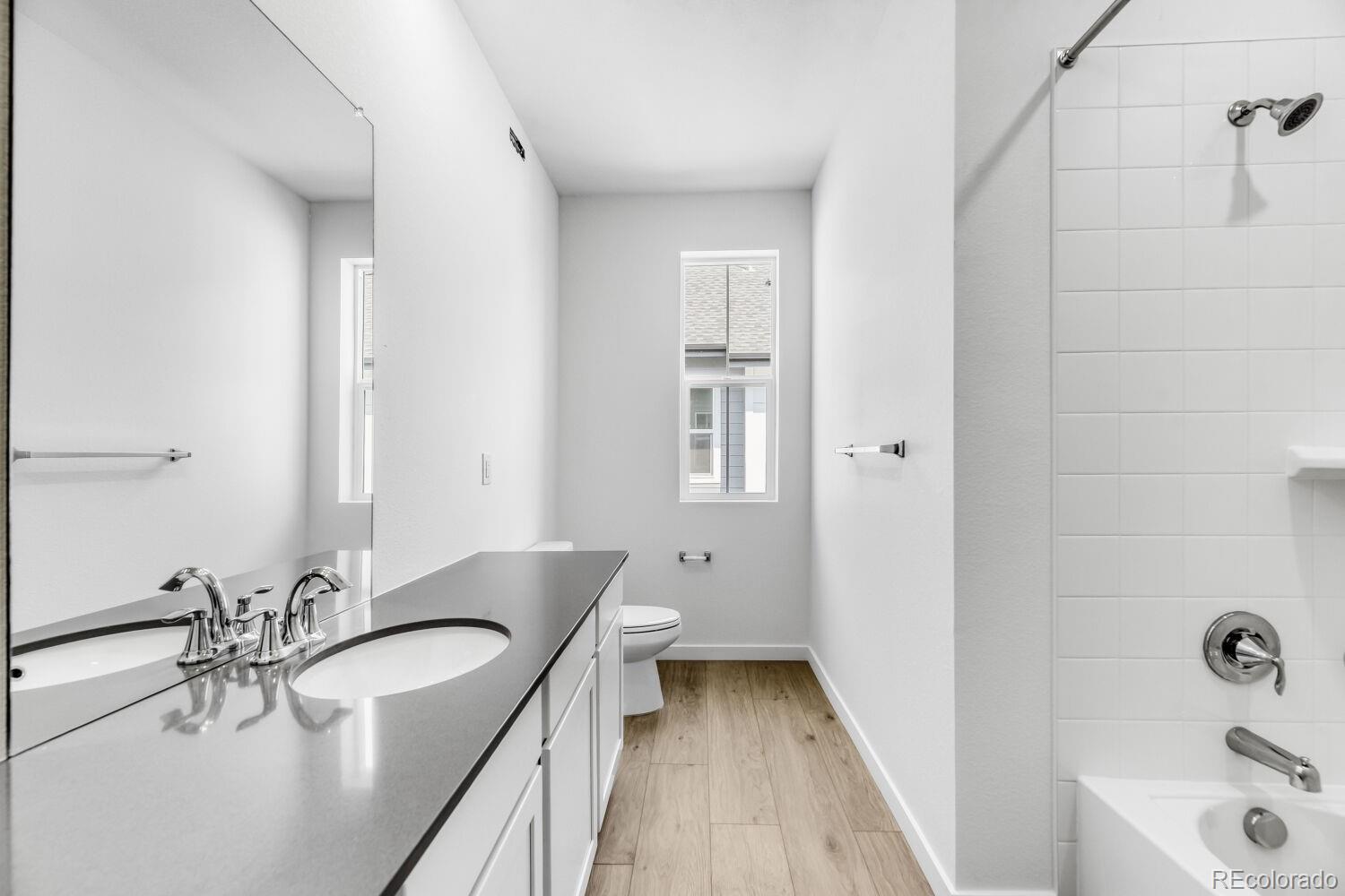 MLS Image #10 for 7639 s mobile way ,centennial, Colorado