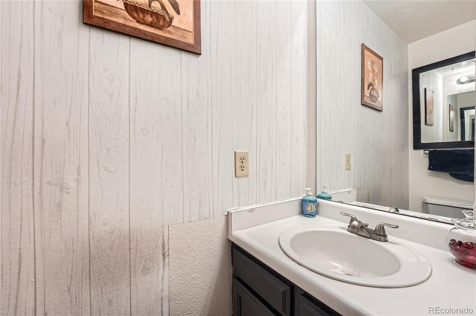 MLS Image #6 for 14486 e hawaii circle,aurora, Colorado