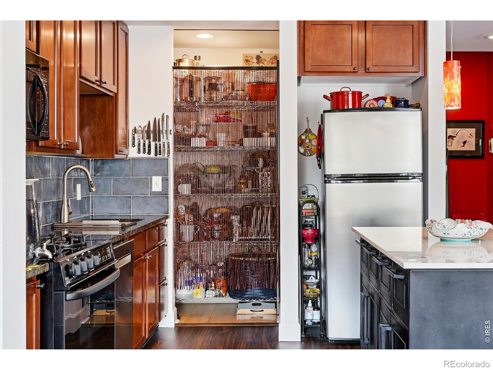MLS Image #12 for 1630 n clarkson street,denver, Colorado