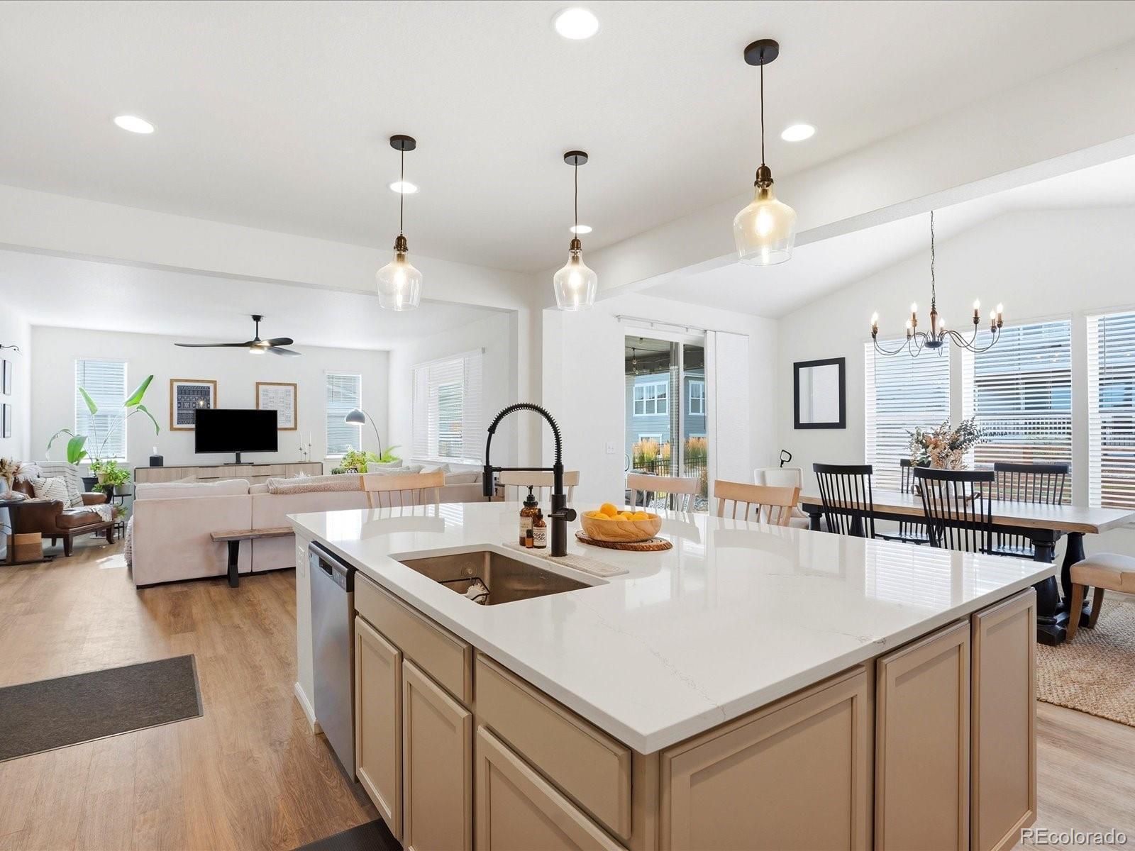 MLS Image #13 for 24601 e 37th avenue,aurora, Colorado