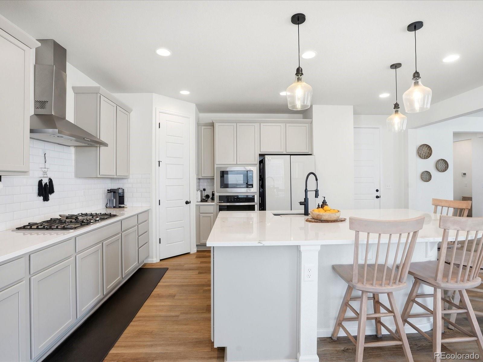 MLS Image #14 for 24601 e 37th avenue,aurora, Colorado