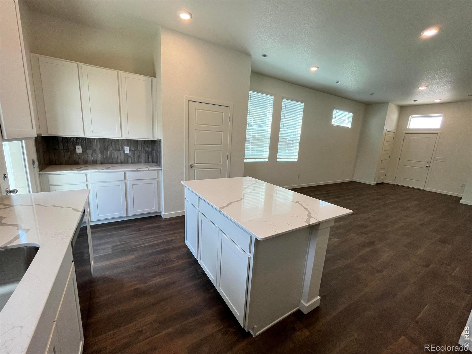 MLS Image #3 for 3912  lake clark street,evans, Colorado