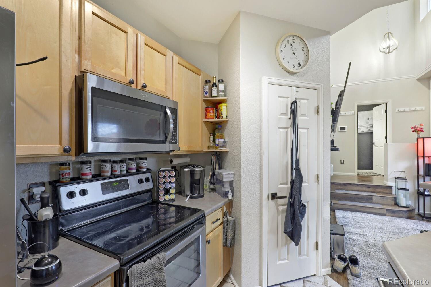 MLS Image #10 for 6703 s winnipeg circle,aurora, Colorado