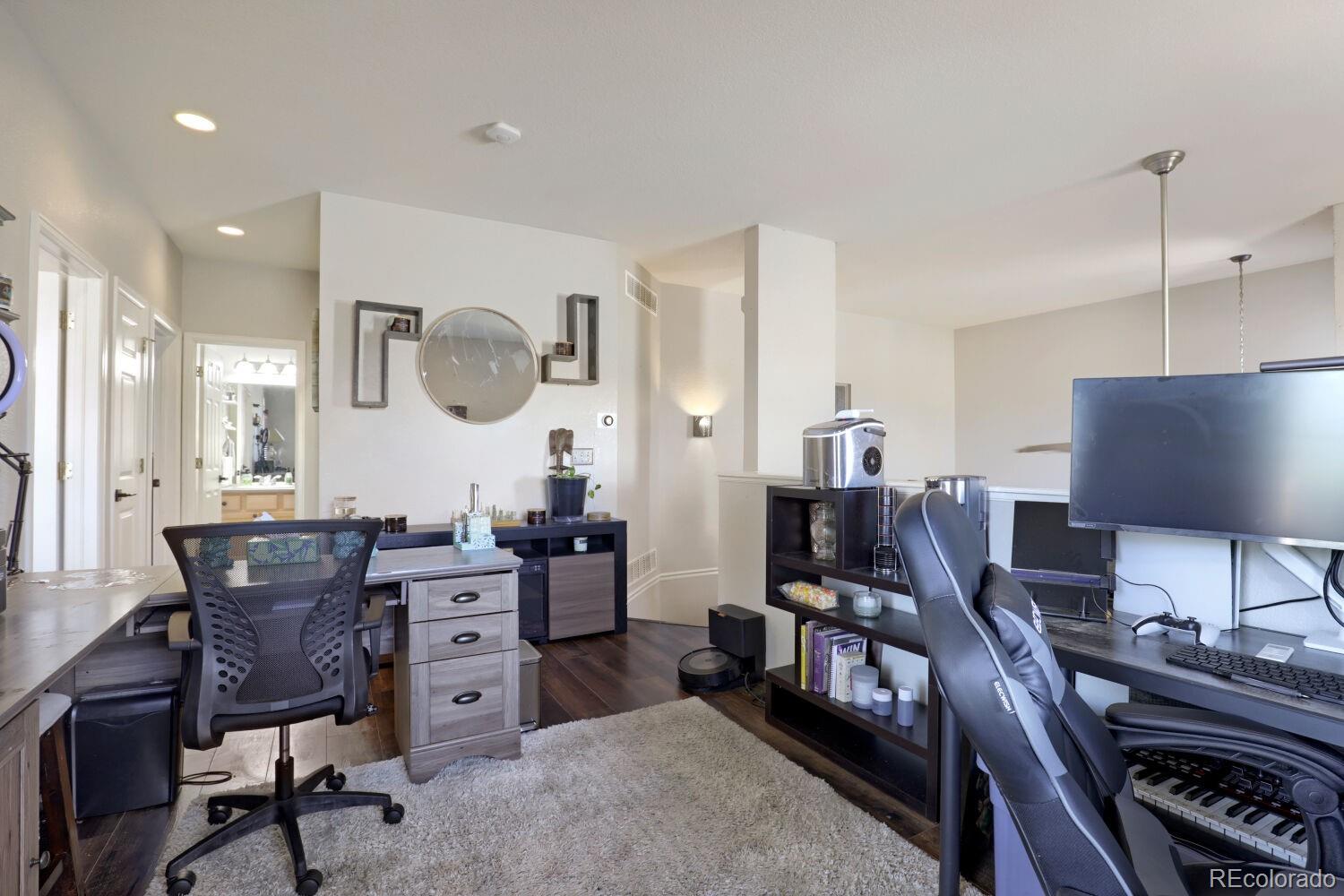 MLS Image #11 for 6703 s winnipeg circle,aurora, Colorado