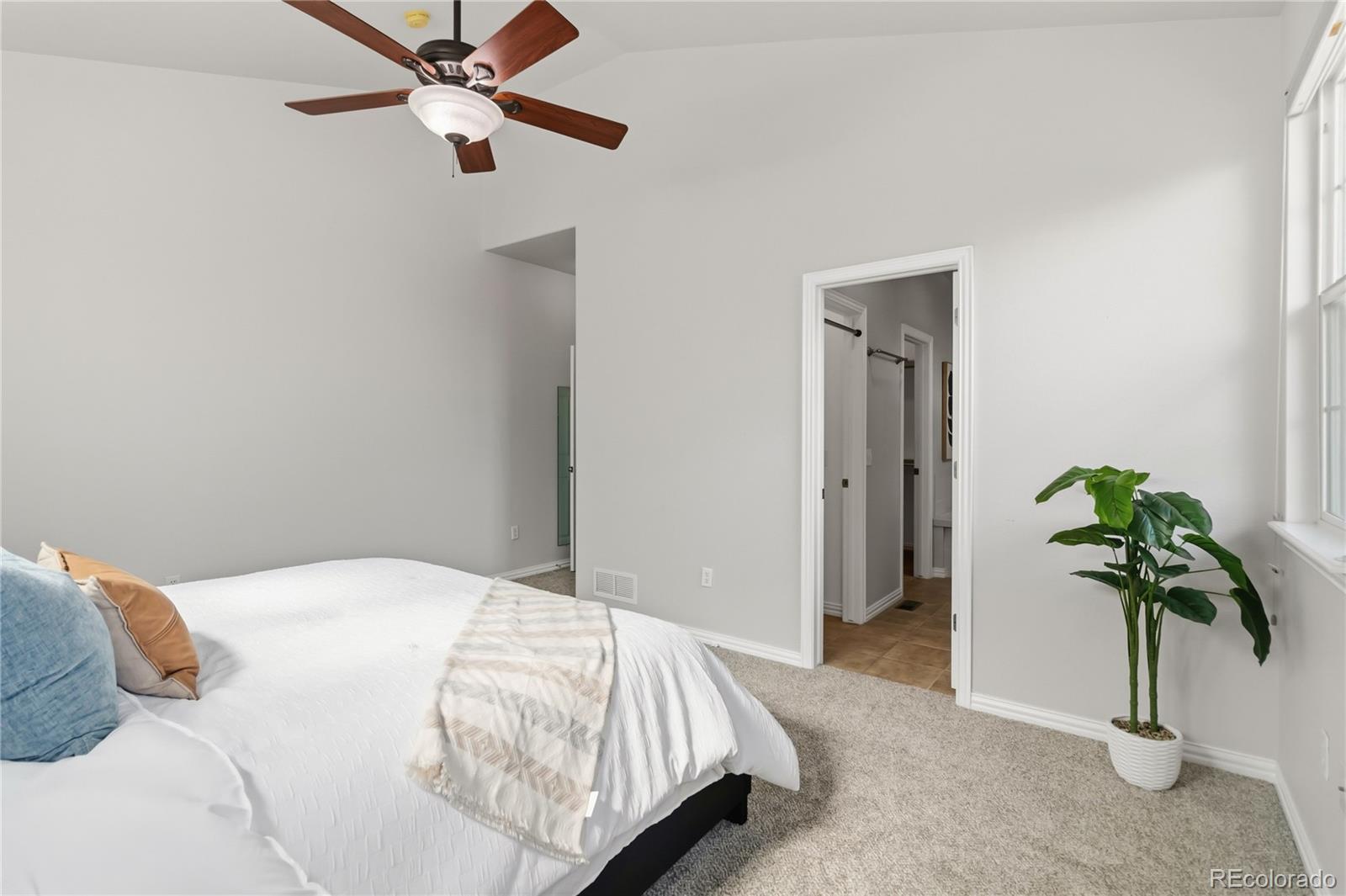 MLS Image #14 for 5943 s xenophon court,littleton, Colorado