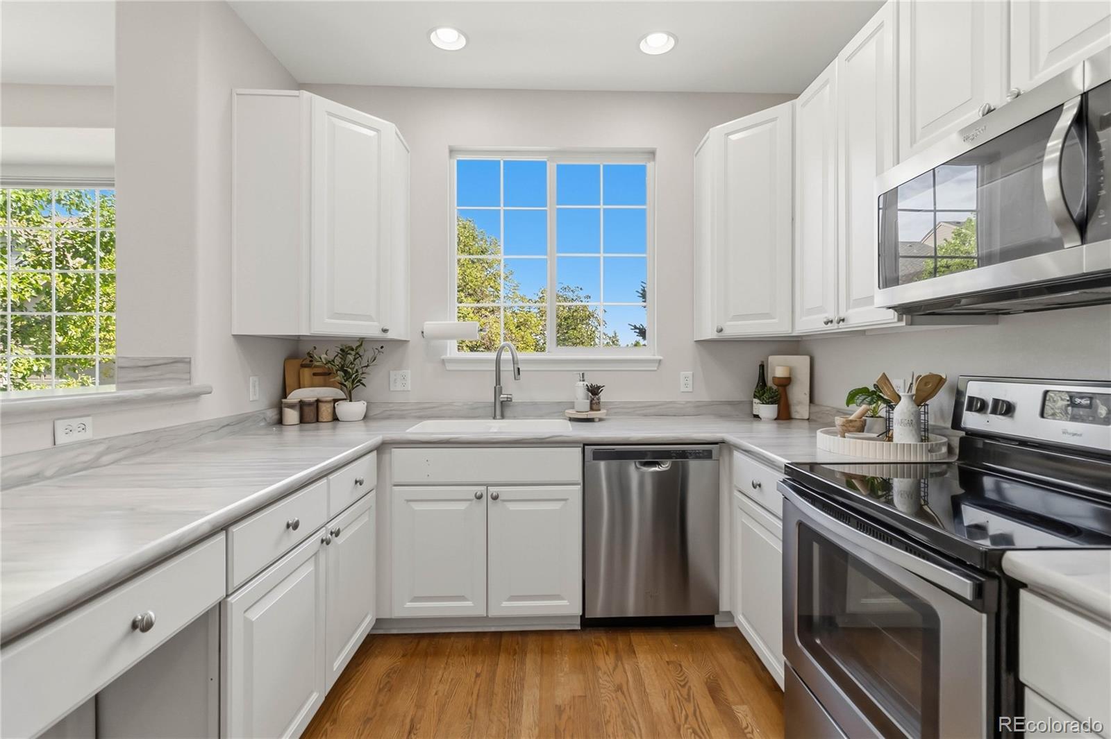 MLS Image #3 for 5943 s xenophon court,littleton, Colorado