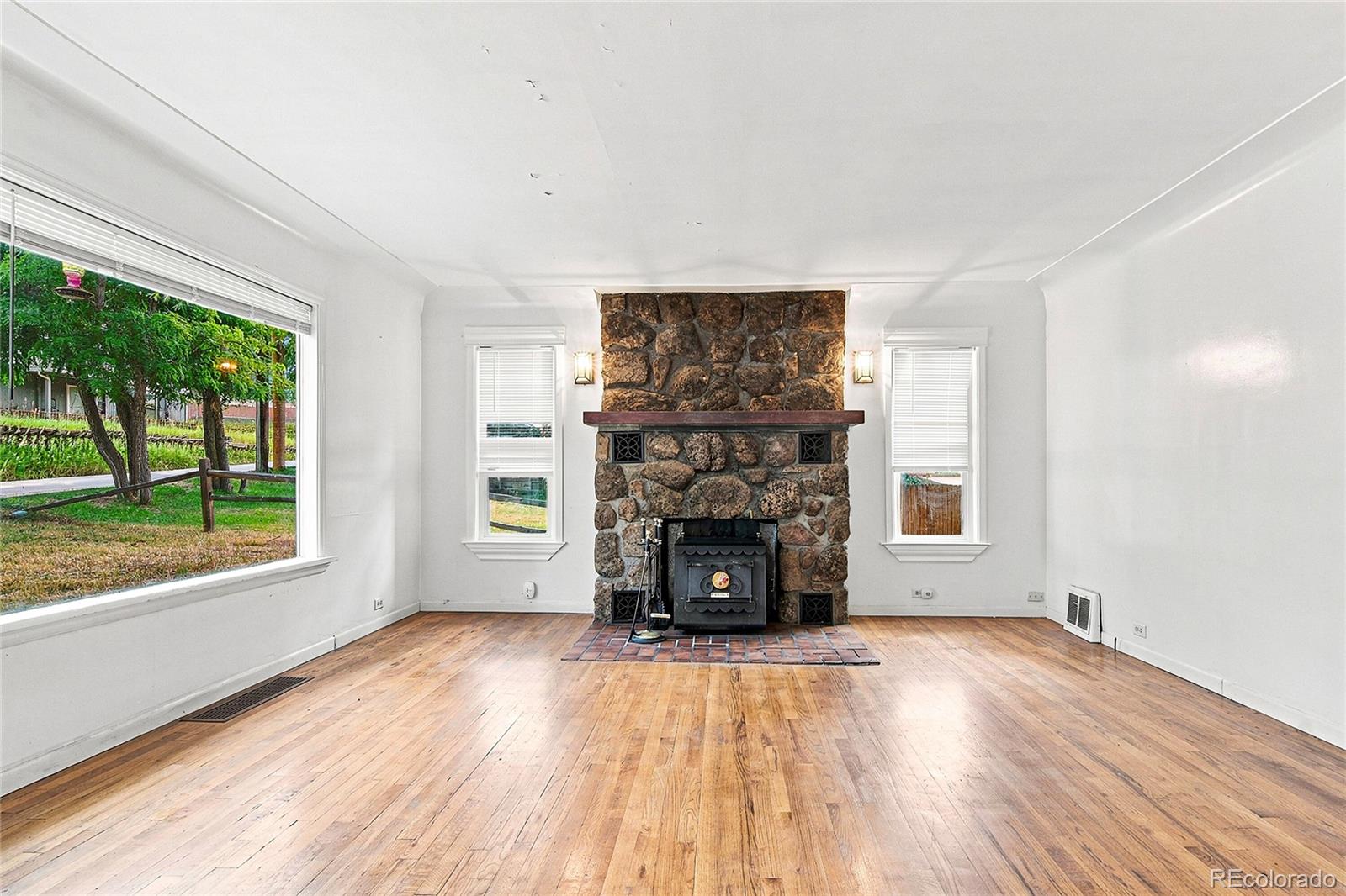 MLS Image #7 for 26171  center drive,kittredge, Colorado