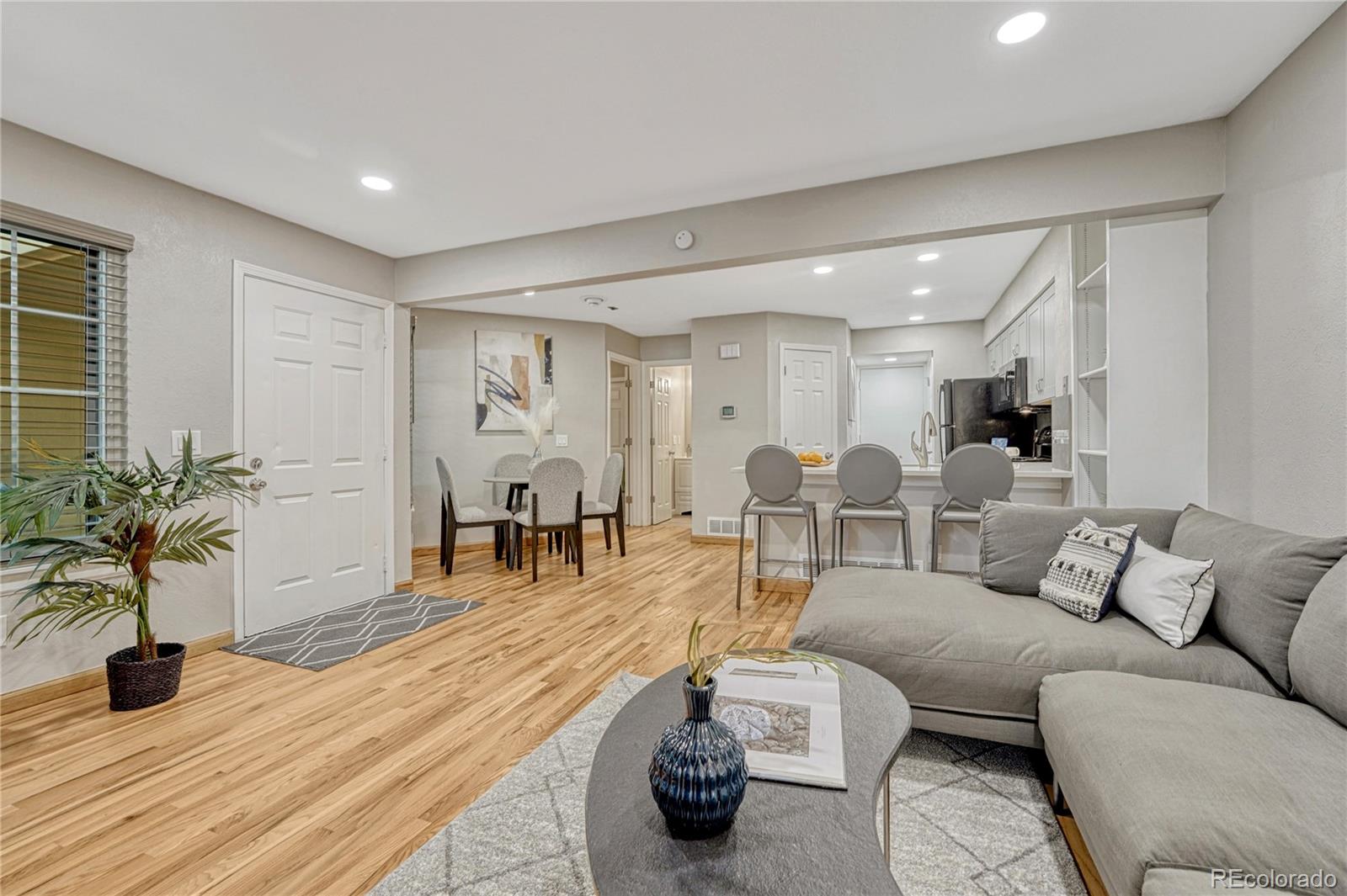 MLS Image #10 for 4872 e kentucky avenue,denver, Colorado