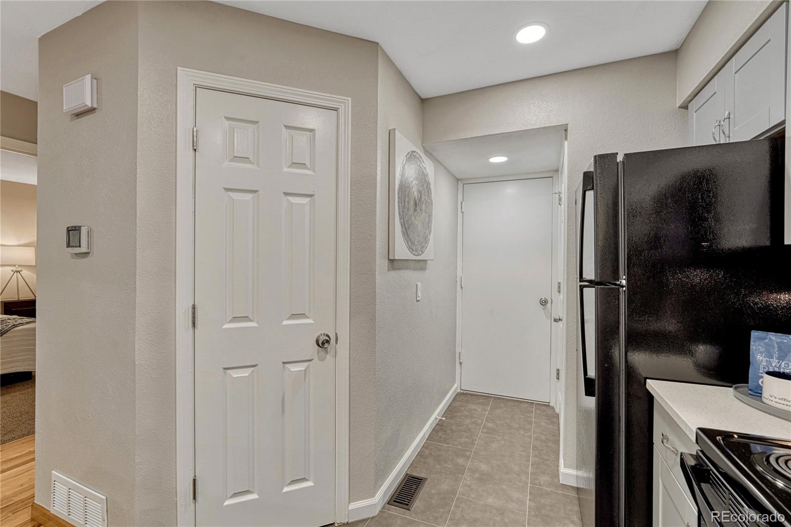MLS Image #14 for 4872 e kentucky avenue,denver, Colorado
