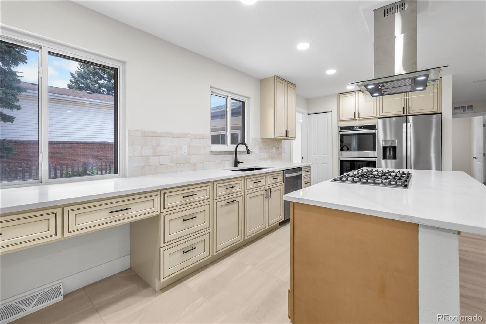 MLS Image #5 for 1269  coronado parkway,denver, Colorado