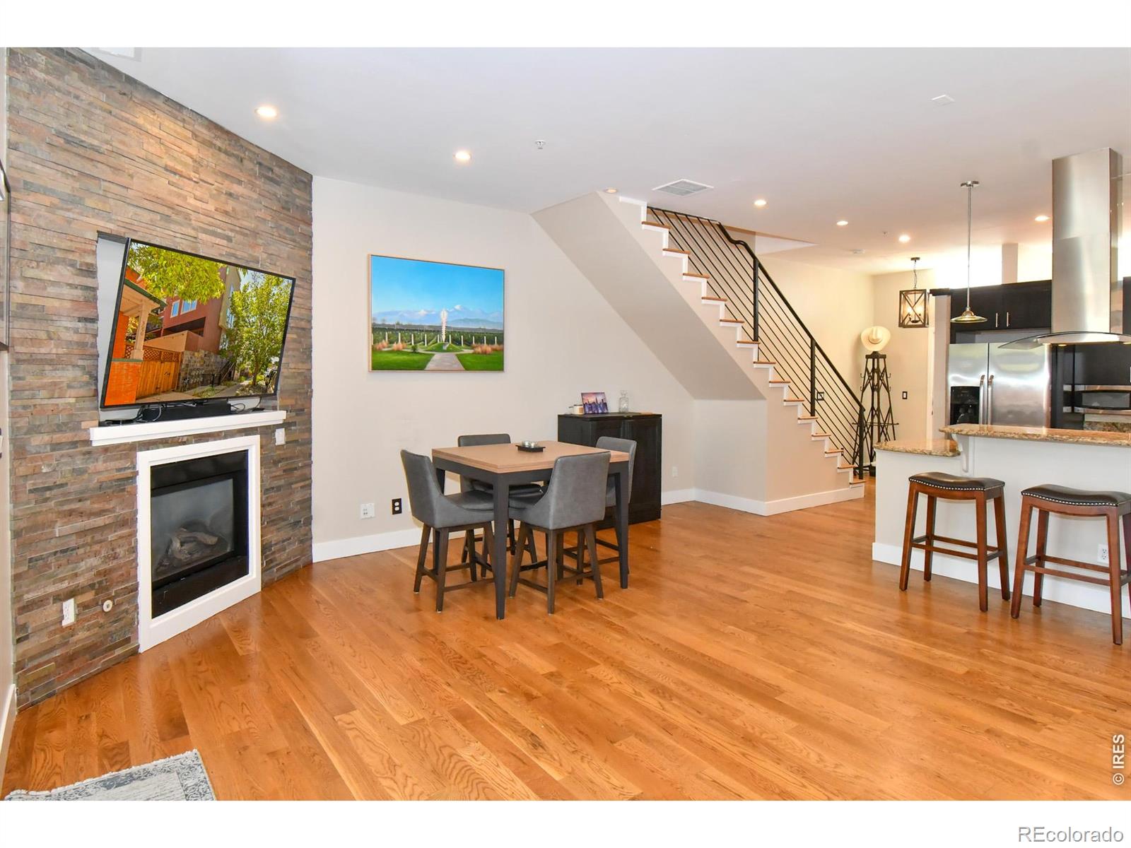 MLS Image #10 for 3040  zuni street b,denver, Colorado