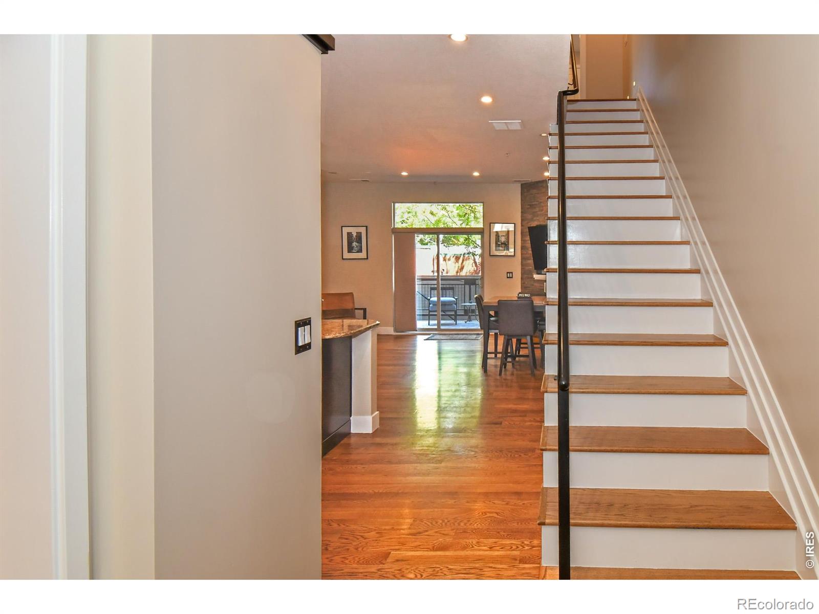 MLS Image #14 for 3040  zuni street b,denver, Colorado