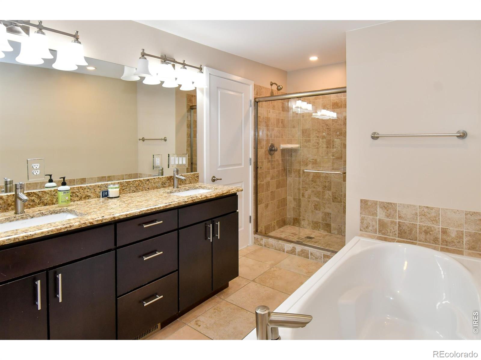 MLS Image #32 for 3040  zuni street b,denver, Colorado