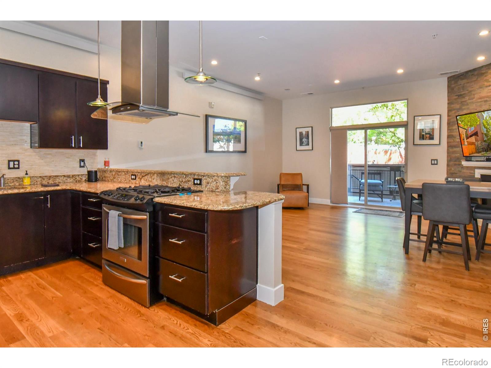 MLS Image #4 for 3040  zuni street b,denver, Colorado