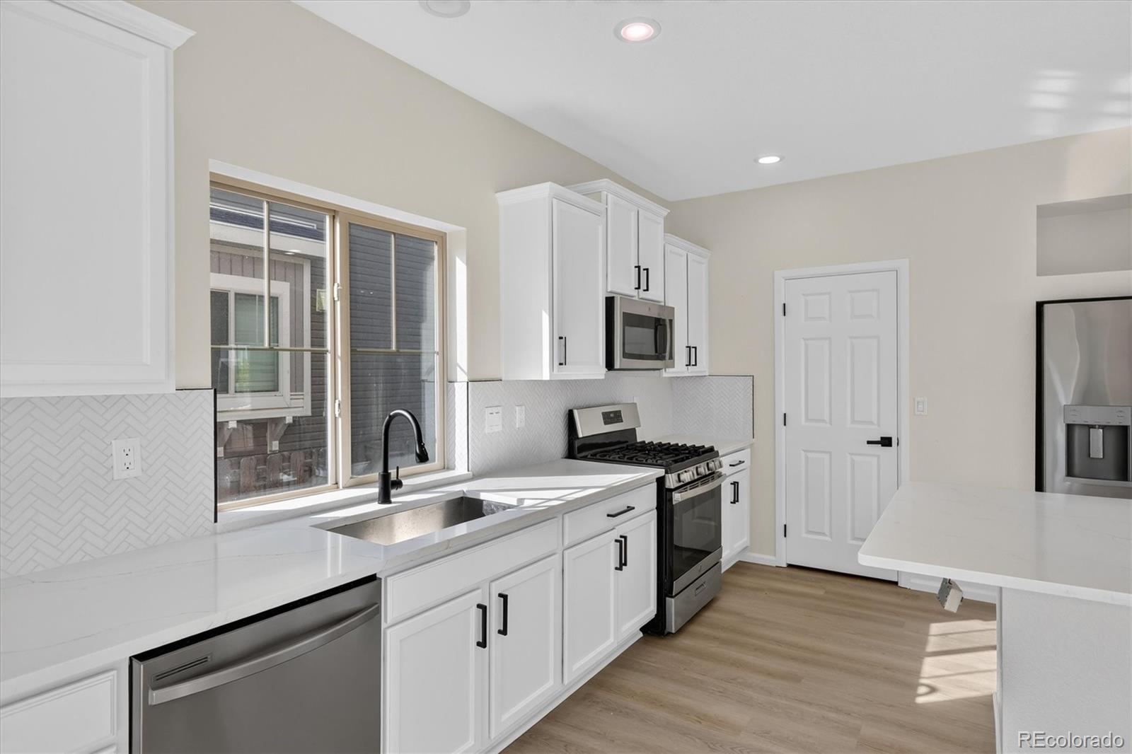 MLS Image #19 for 12921 e 108th way,commerce city, Colorado