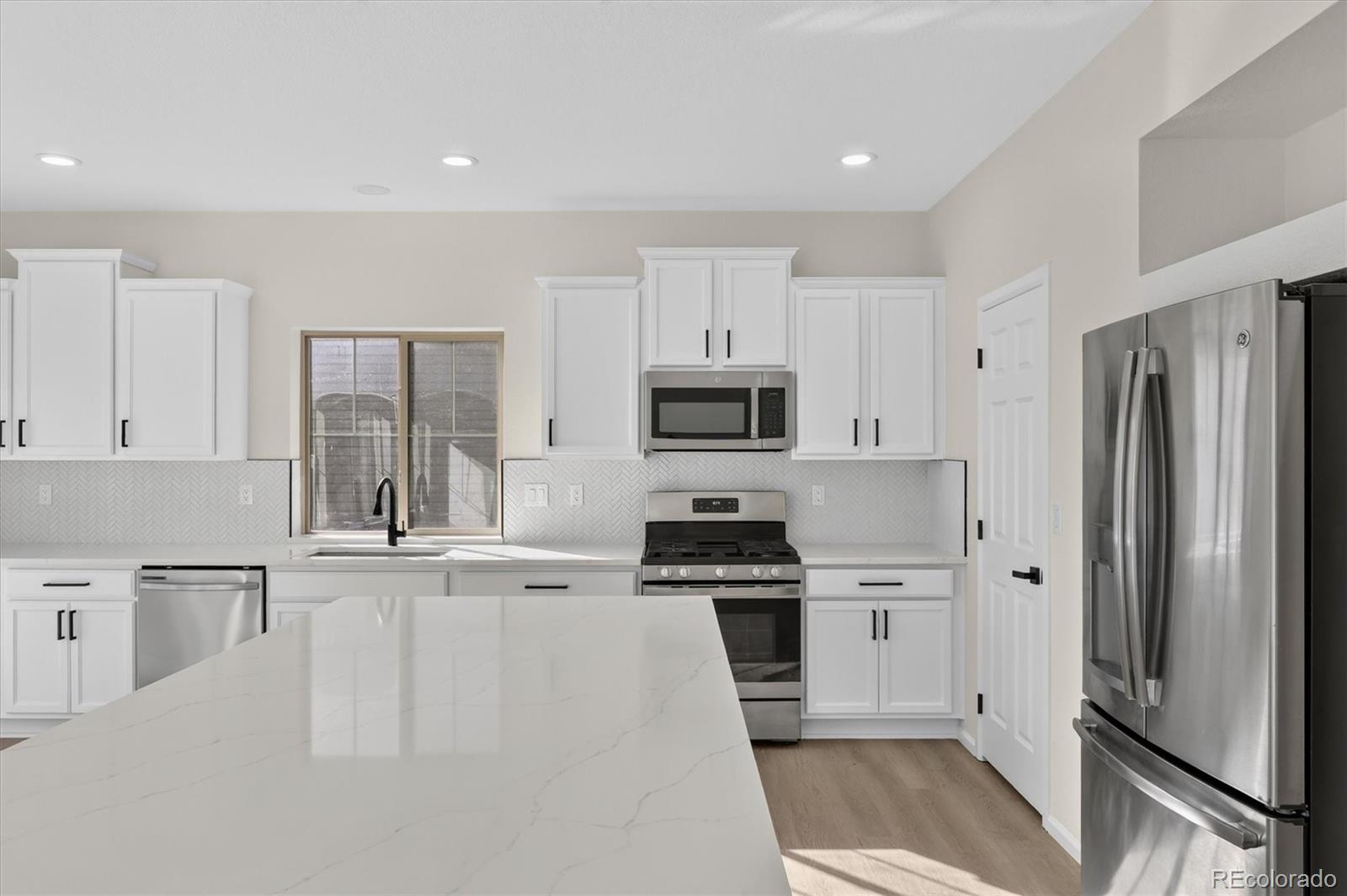 MLS Image #20 for 12921 e 108th way,commerce city, Colorado