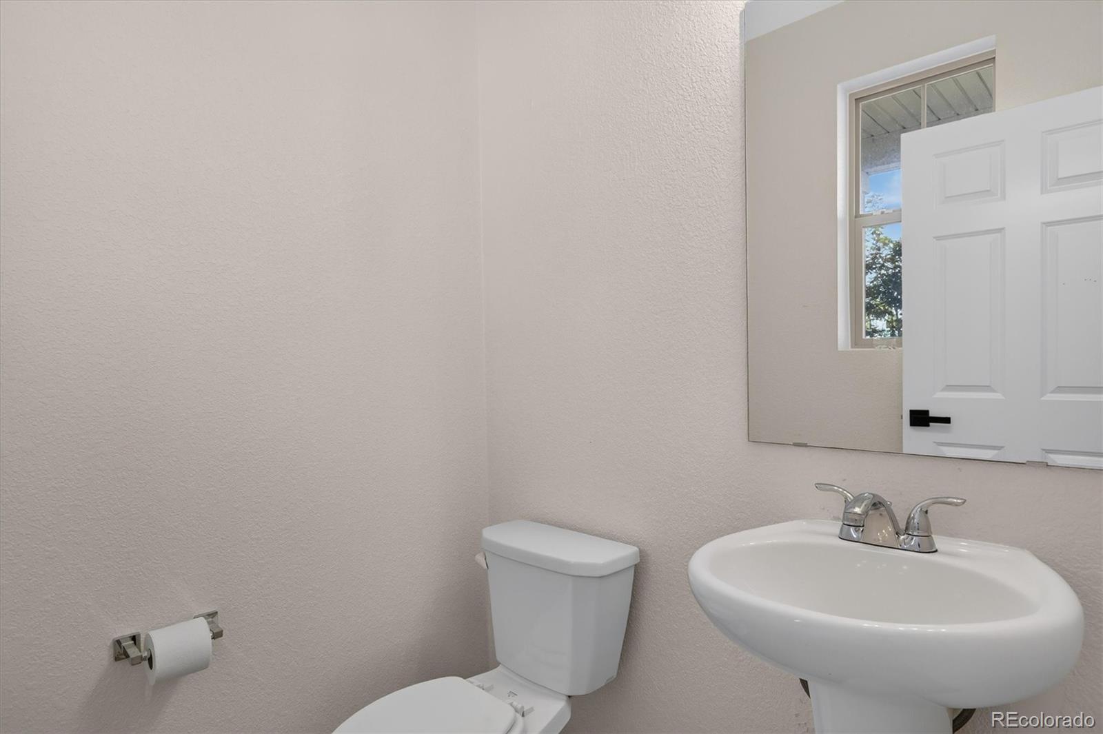 MLS Image #39 for 12921 e 108th way,commerce city, Colorado