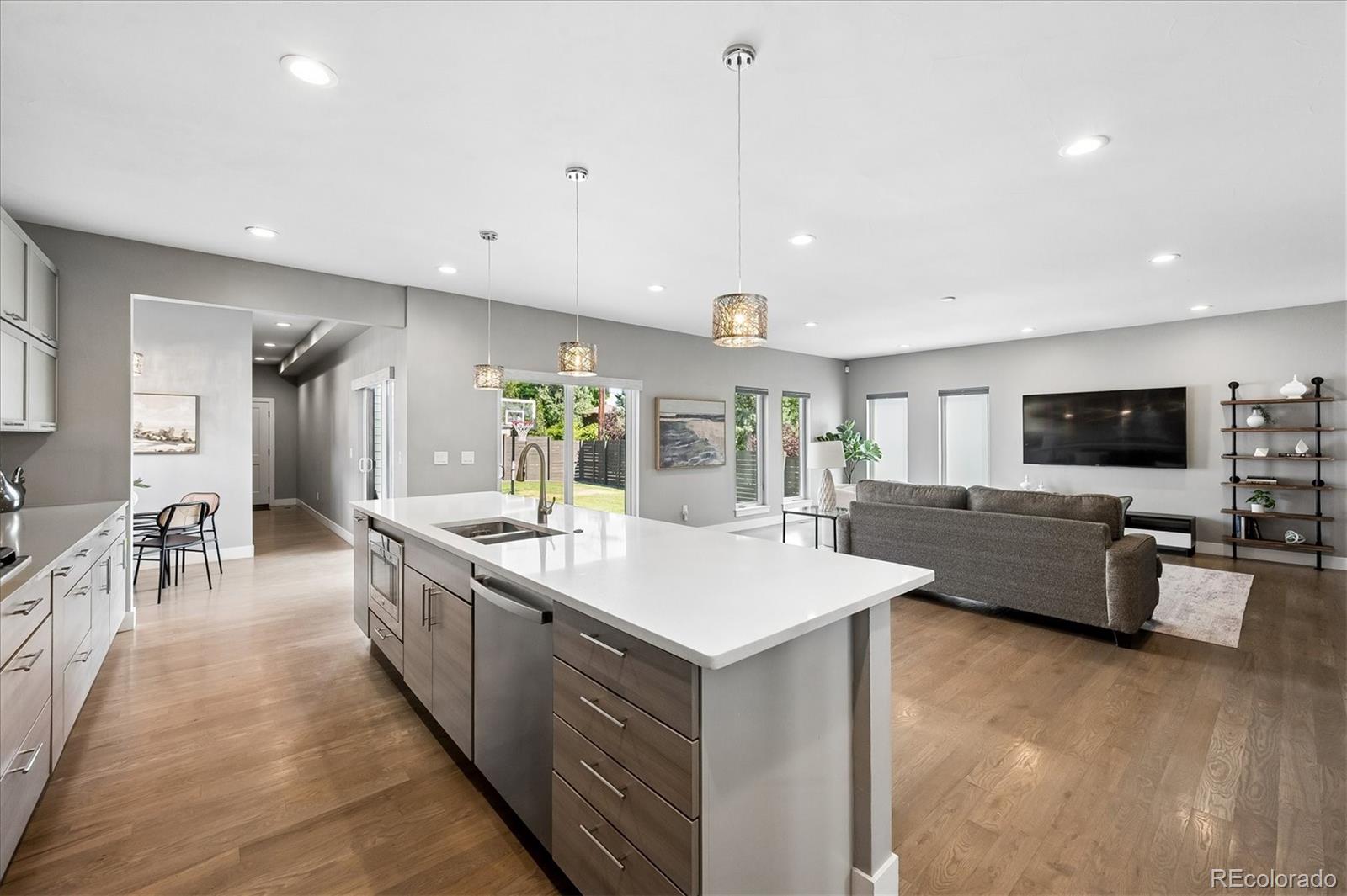 MLS Image #12 for 1694 s madison street,denver, Colorado