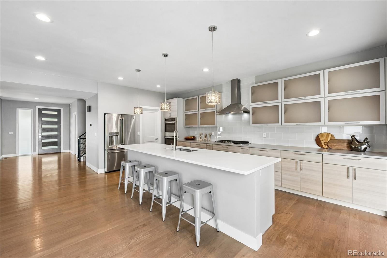 MLS Image #3 for 1694 s madison street,denver, Colorado