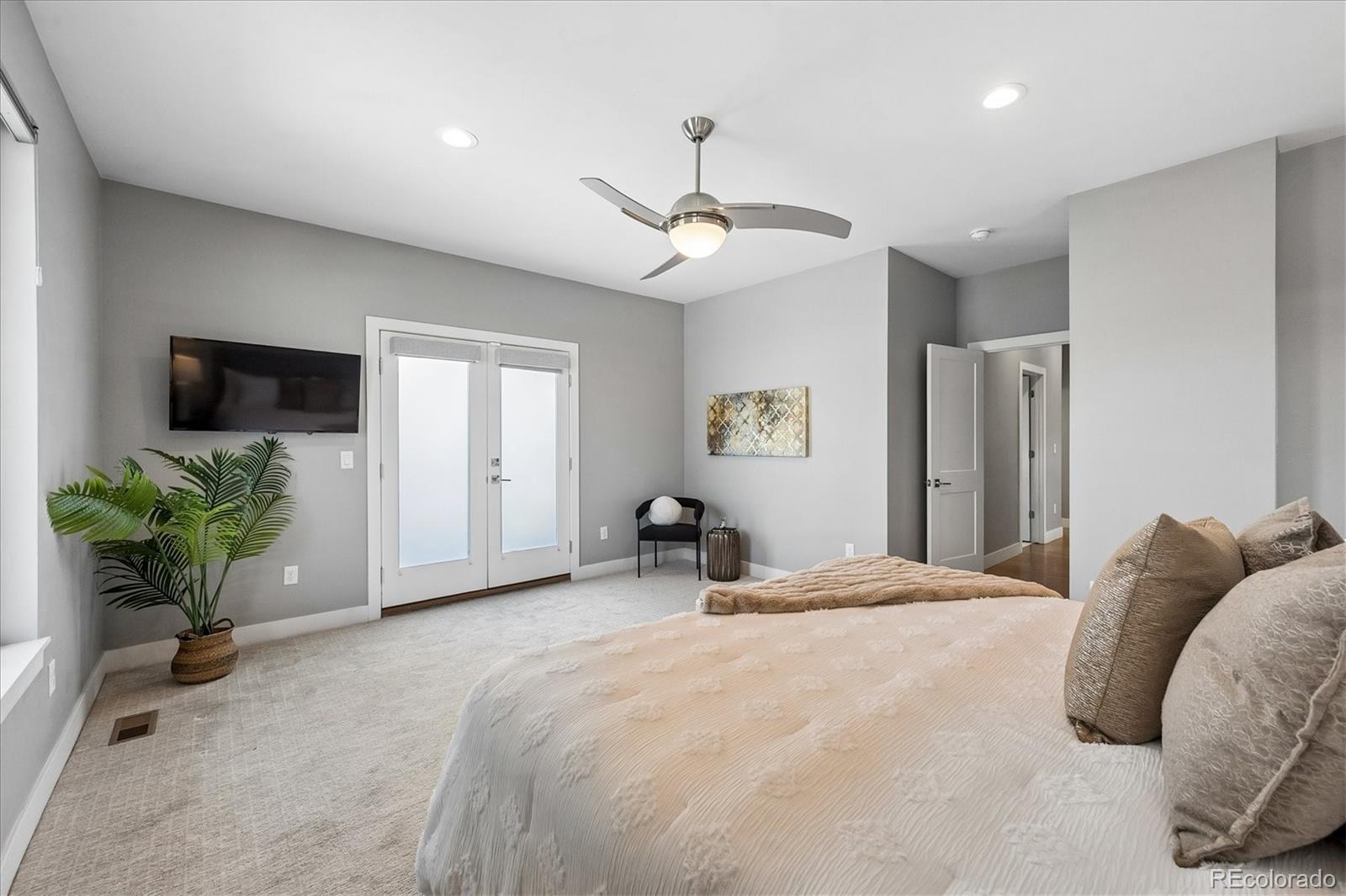 MLS Image #30 for 1694 s madison street,denver, Colorado