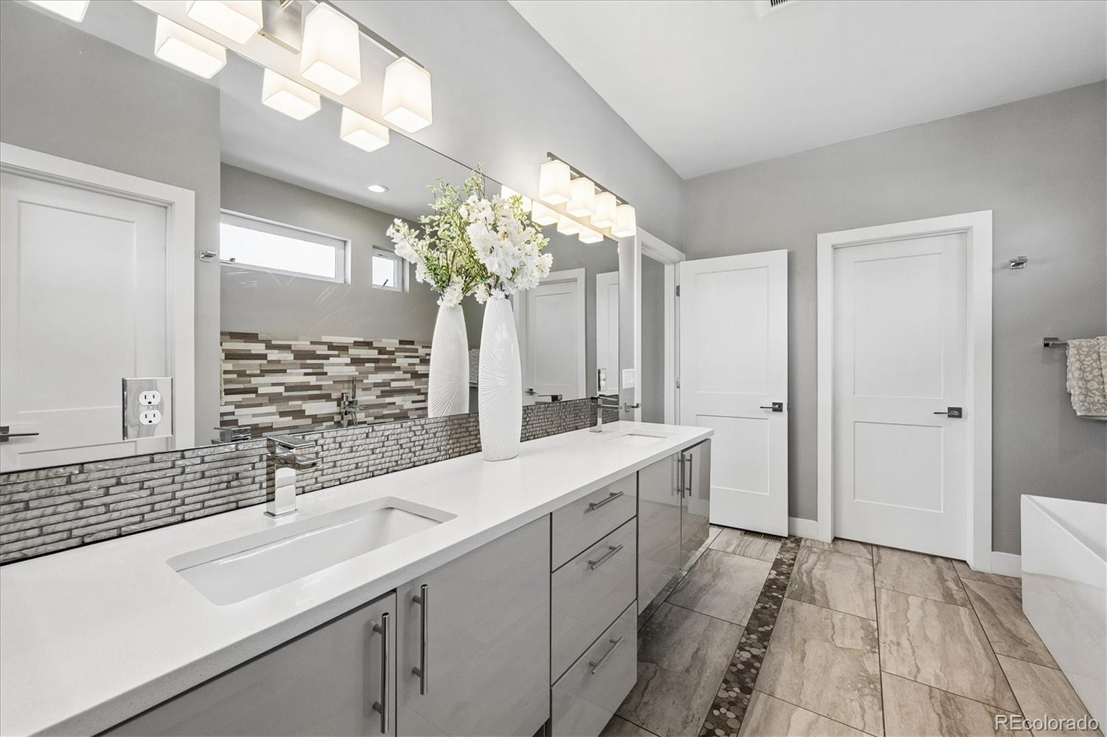 MLS Image #36 for 1694 s madison street,denver, Colorado