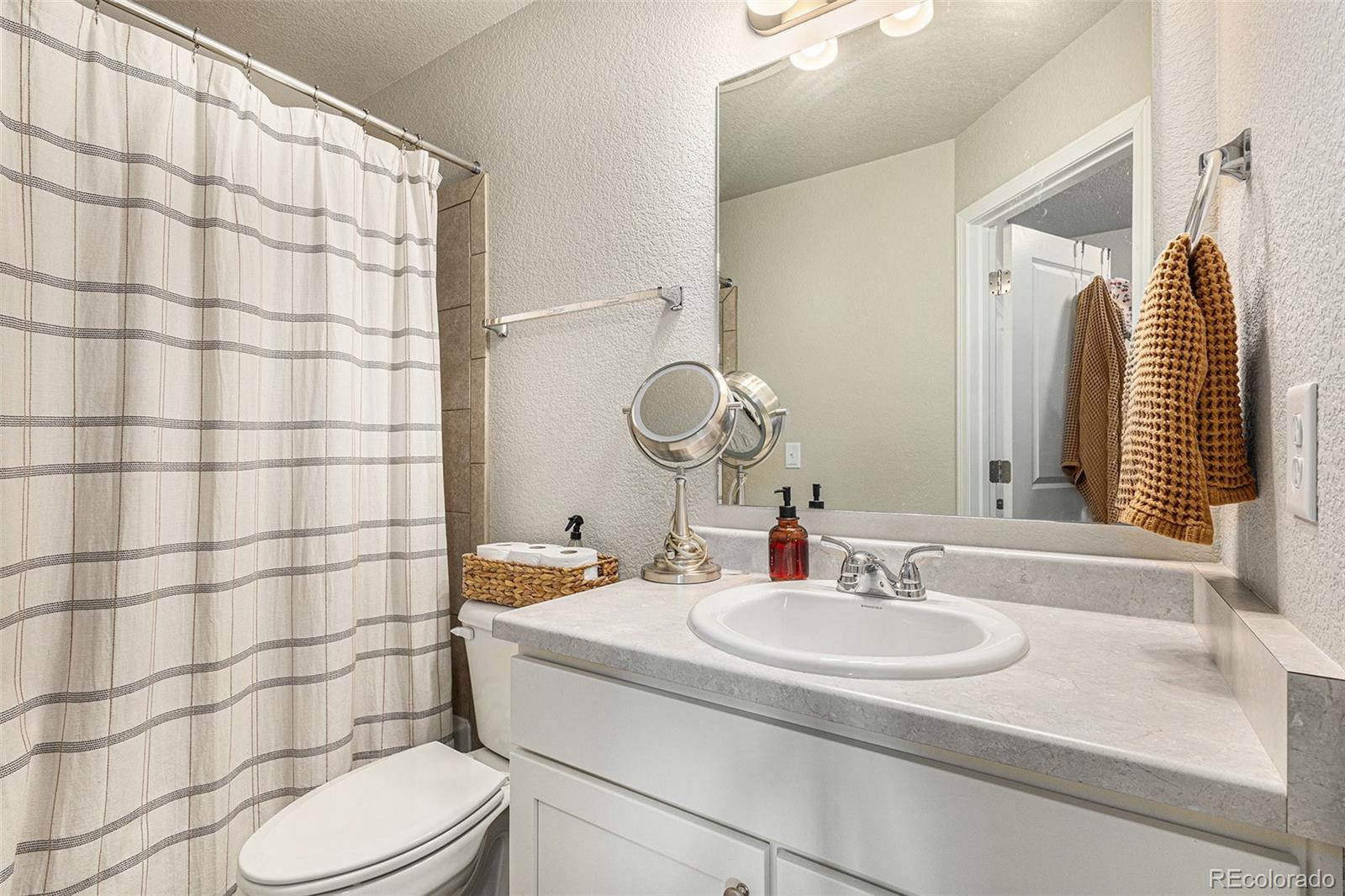 MLS Image #13 for 2940  magic carpet loop,colorado springs, Colorado
