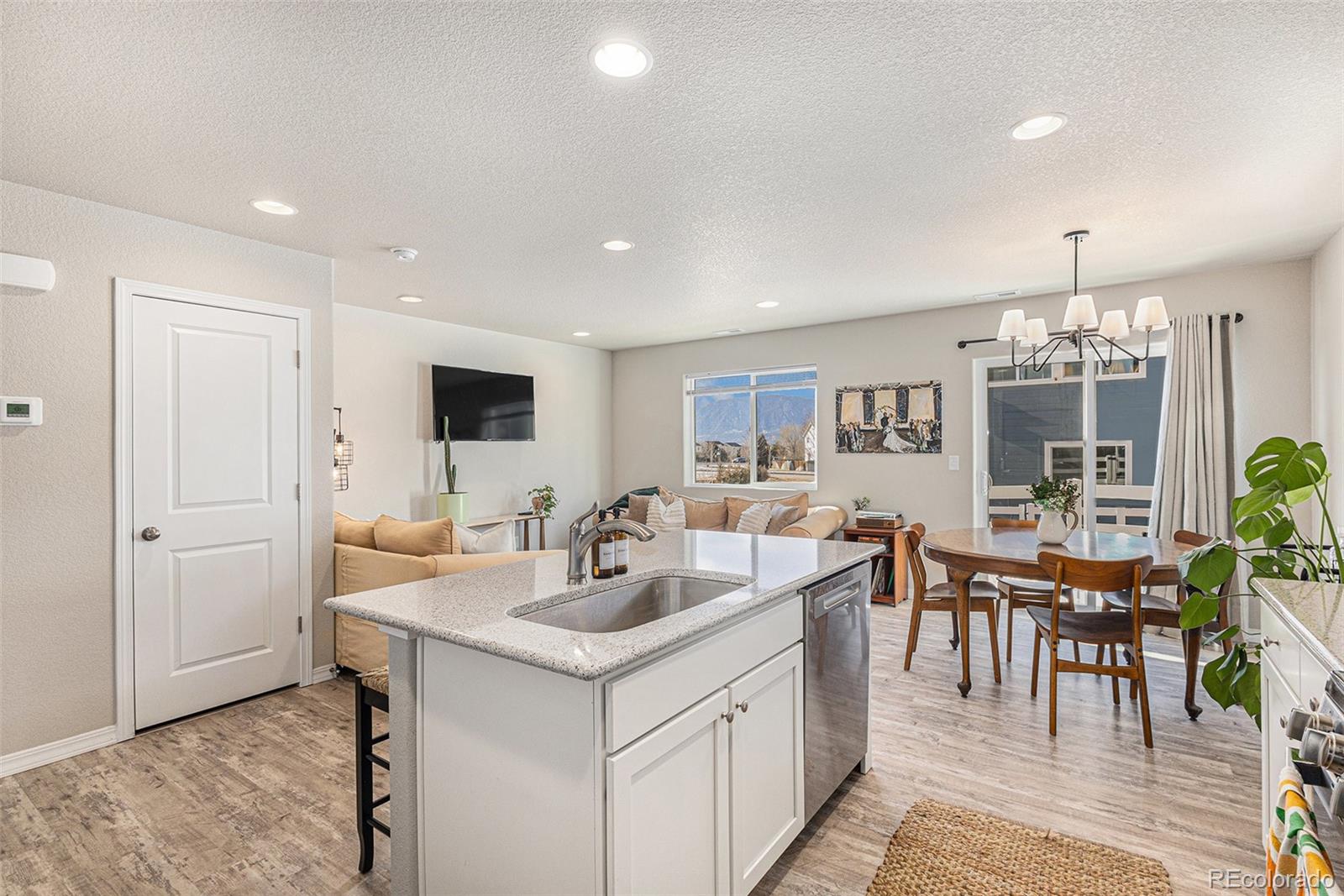 MLS Image #7 for 2940  magic carpet loop,colorado springs, Colorado
