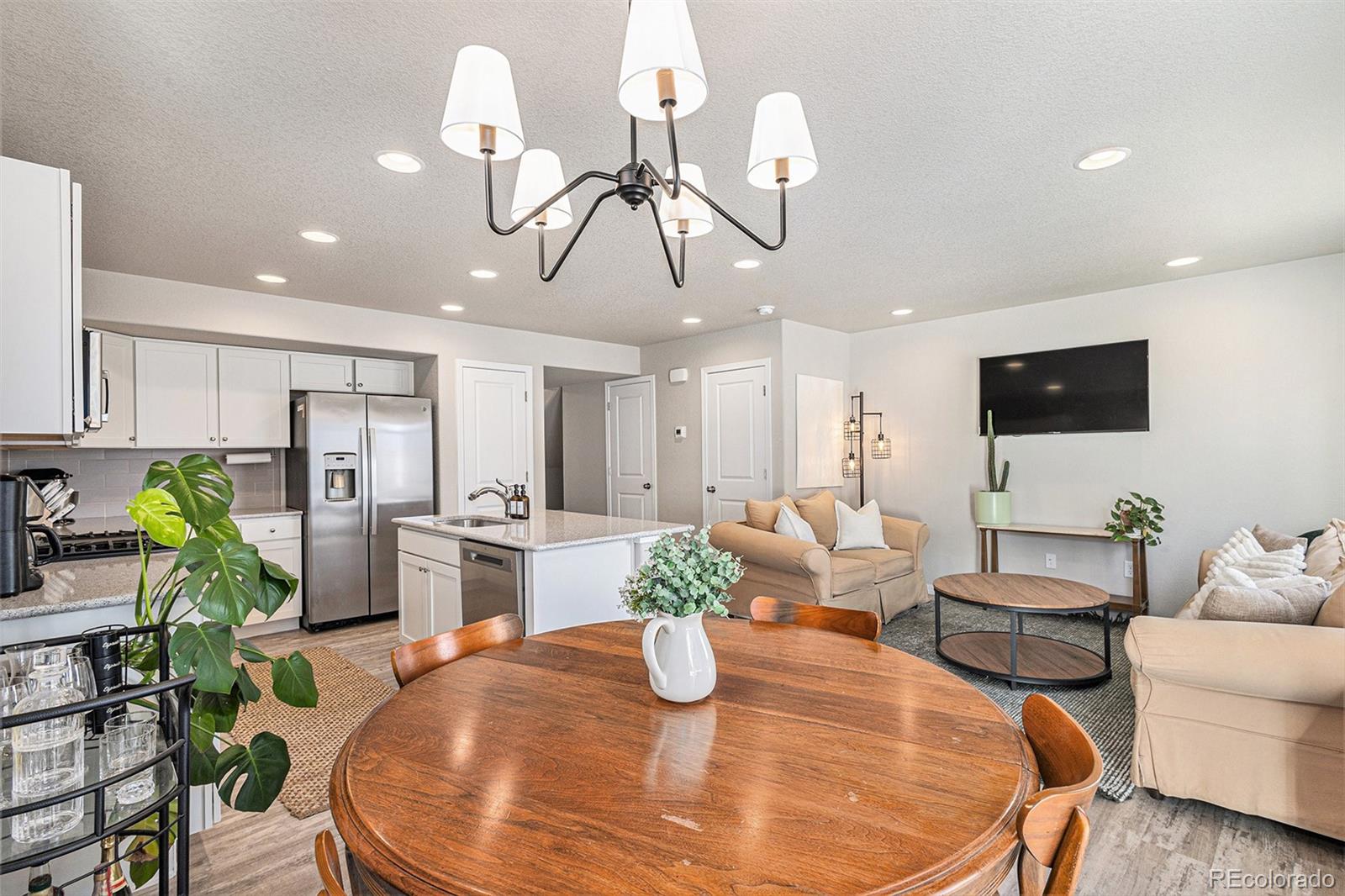 MLS Image #8 for 2940  magic carpet loop,colorado springs, Colorado