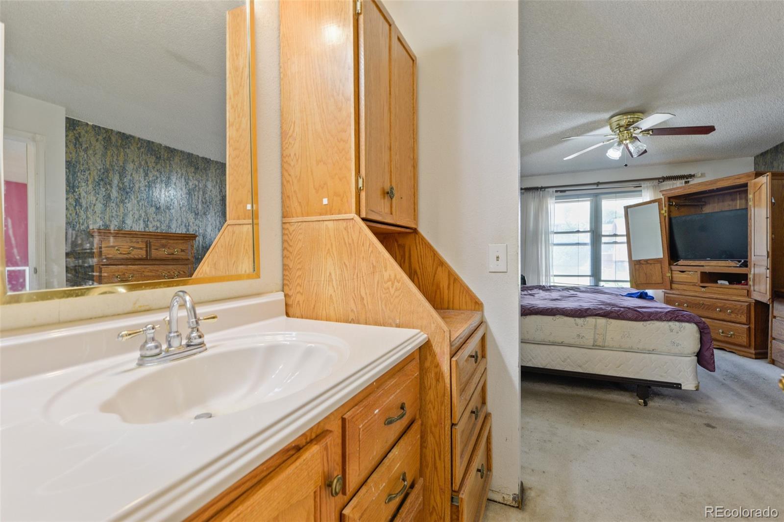 MLS Image #18 for 5040  uvalda street,denver, Colorado