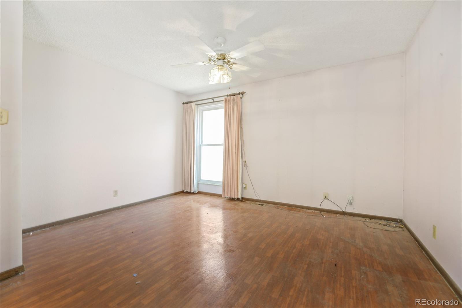 MLS Image #19 for 5040  uvalda street,denver, Colorado