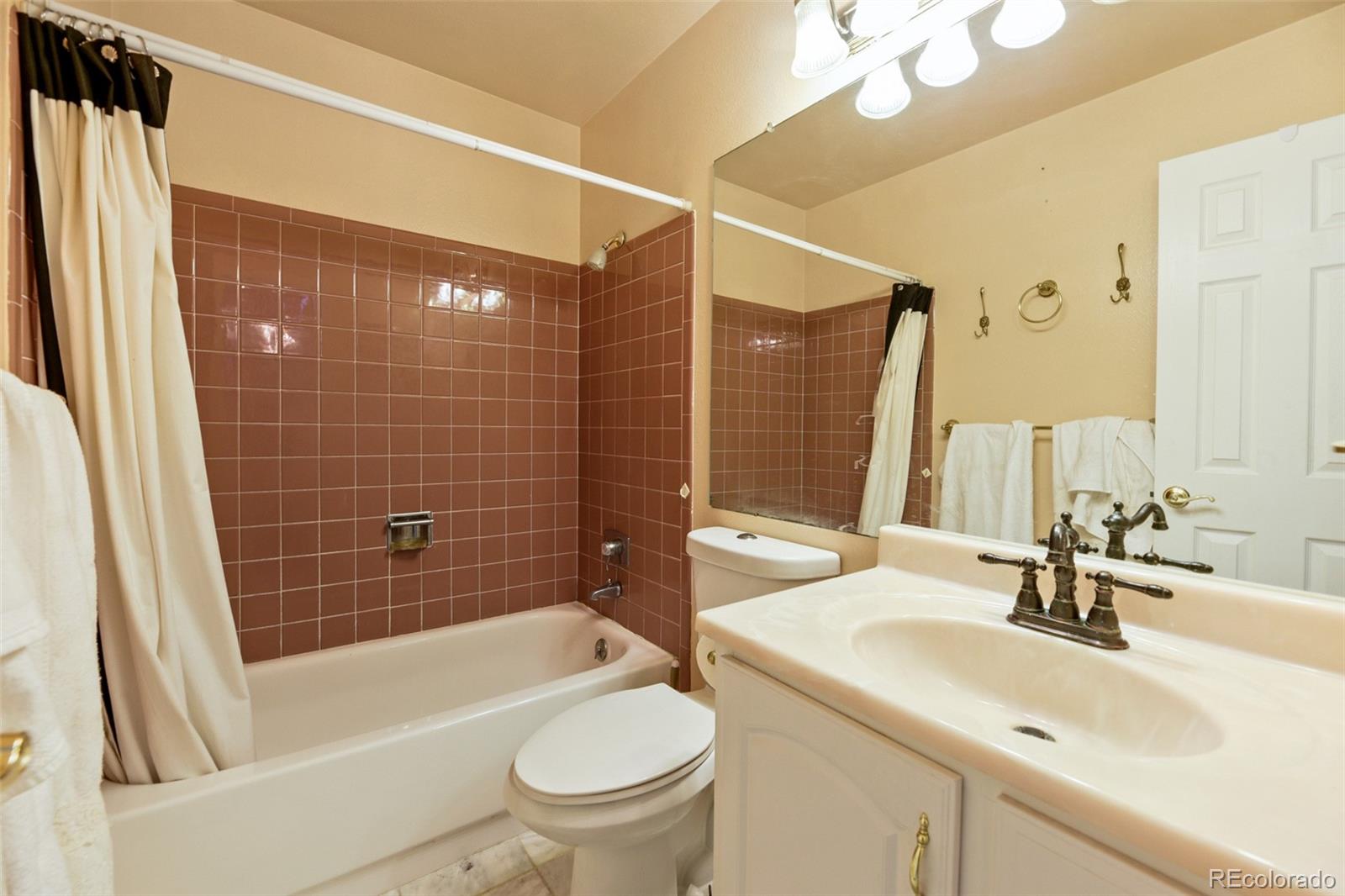 MLS Image #21 for 5040  uvalda street,denver, Colorado