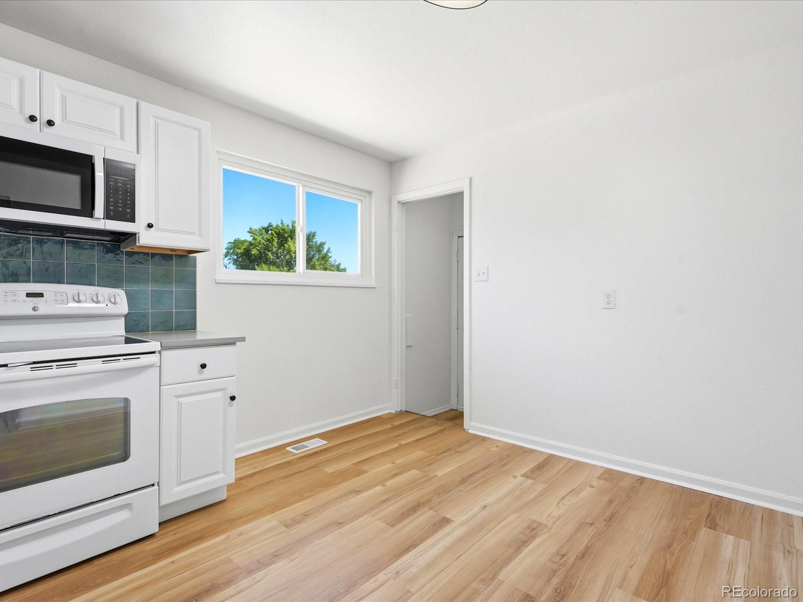 MLS Image #15 for 12265 e 55th avenue,denver, Colorado