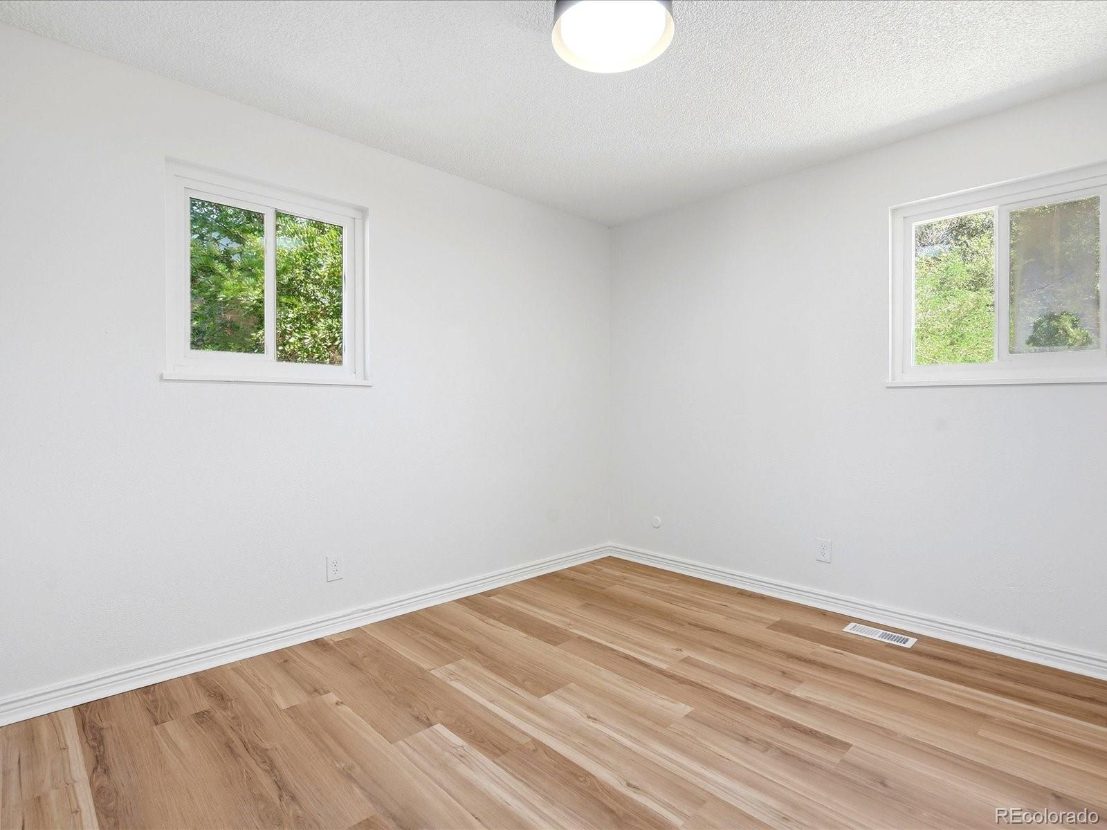 MLS Image #16 for 12265 e 55th avenue,denver, Colorado