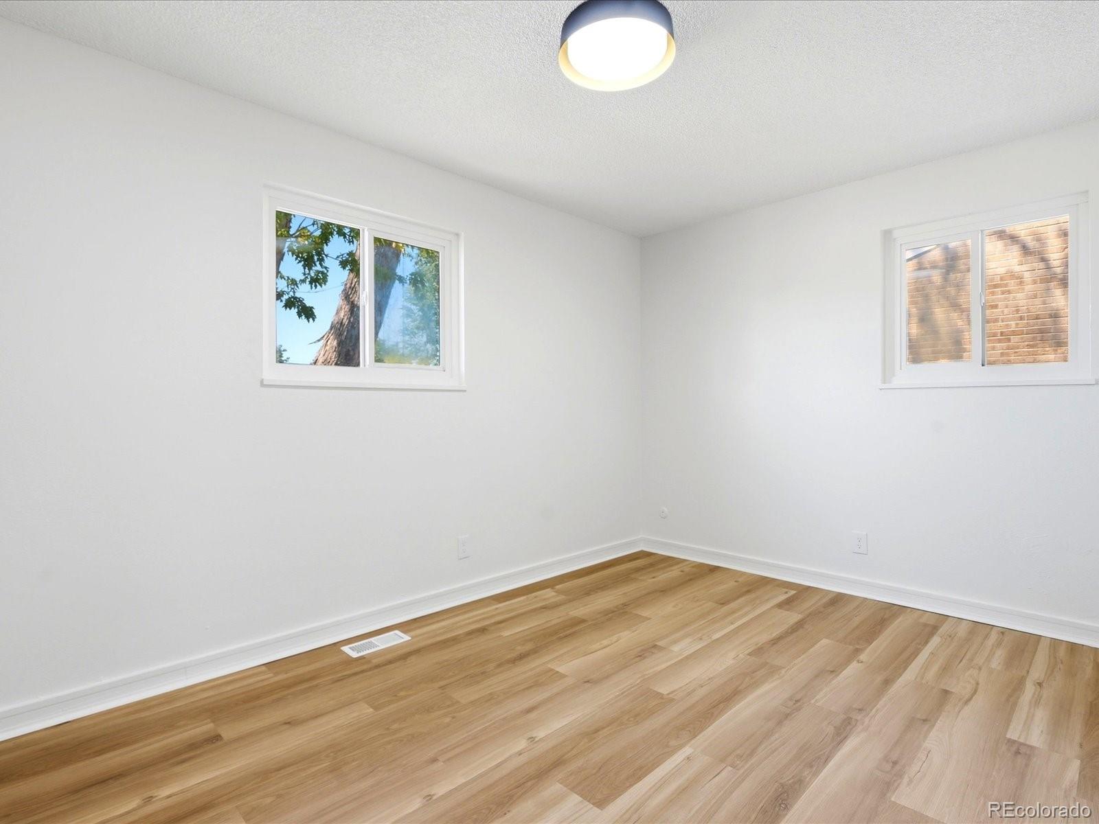 MLS Image #18 for 12265 e 55th avenue,denver, Colorado