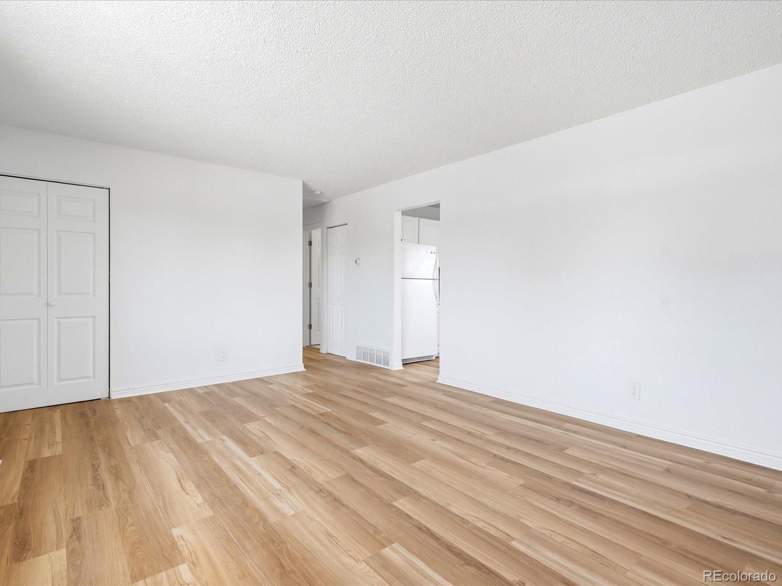 MLS Image #5 for 12265 e 55th avenue,denver, Colorado