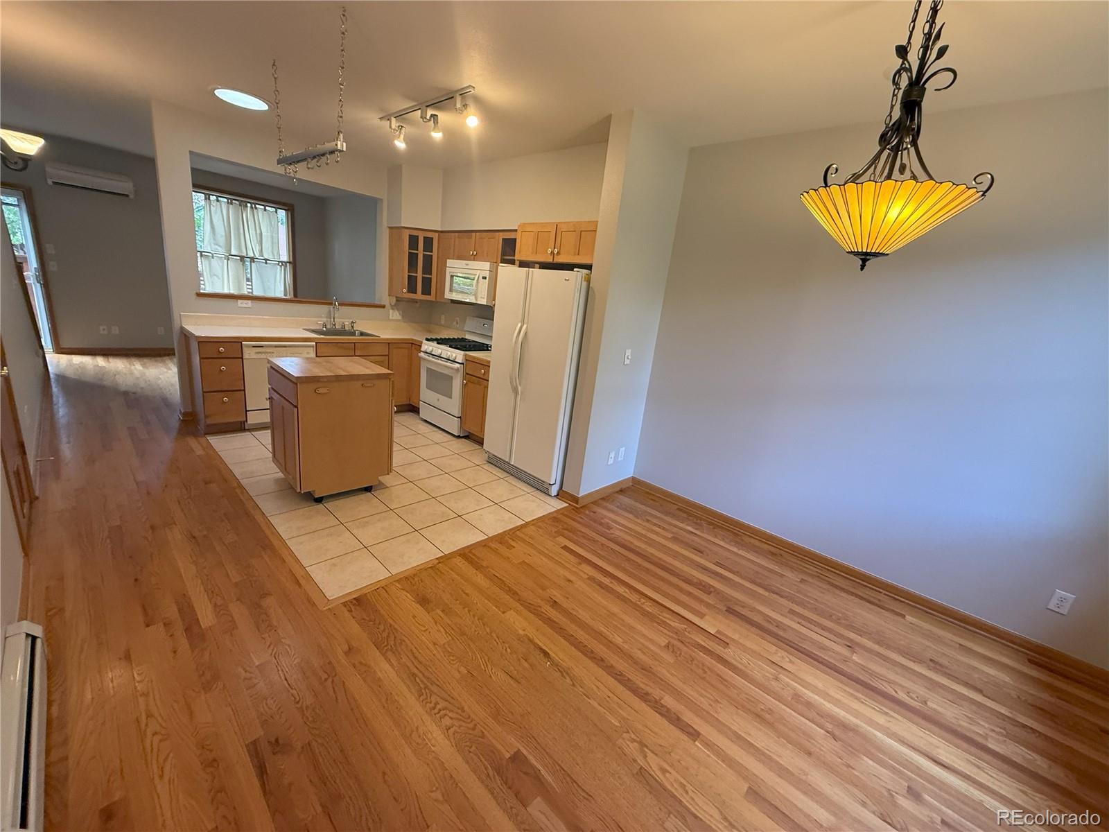 MLS Image #2 for 4750 w 37th avenue,denver, Colorado