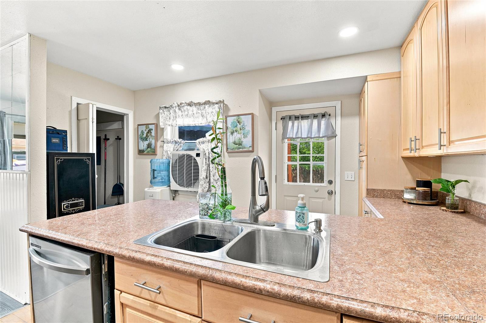 MLS Image #6 for 9410  high street,denver, Colorado