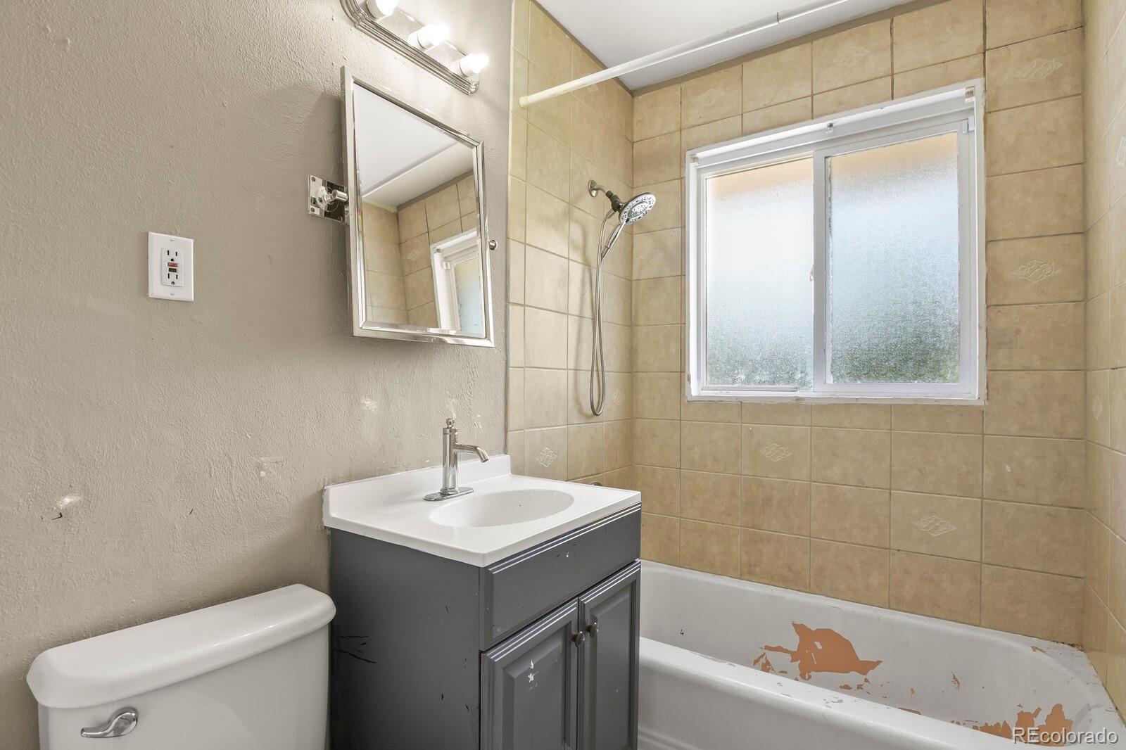 MLS Image #11 for 564  moline street,aurora, Colorado