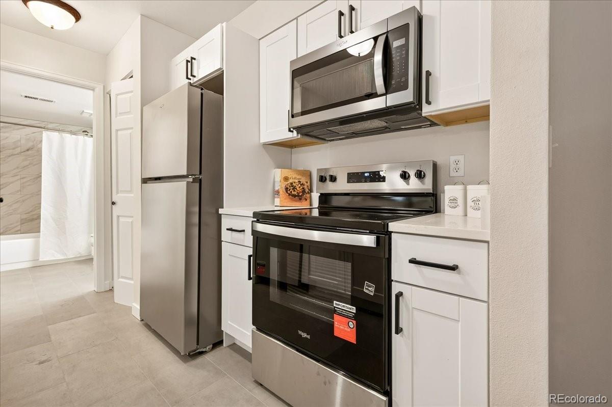 MLS Image #8 for 2575 s syracuse way i06,denver, Colorado