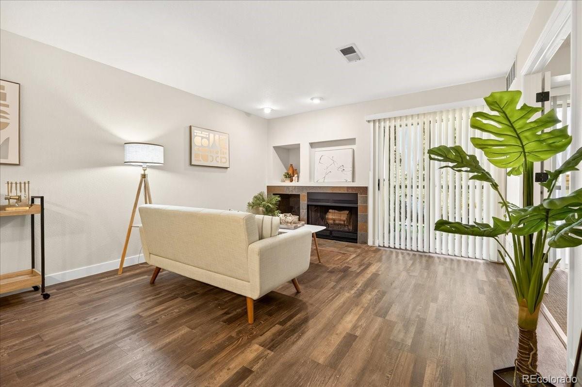 MLS Image #9 for 2575 s syracuse way i06,denver, Colorado