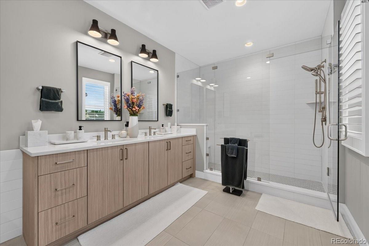MLS Image #24 for 521  adams street,denver, Colorado